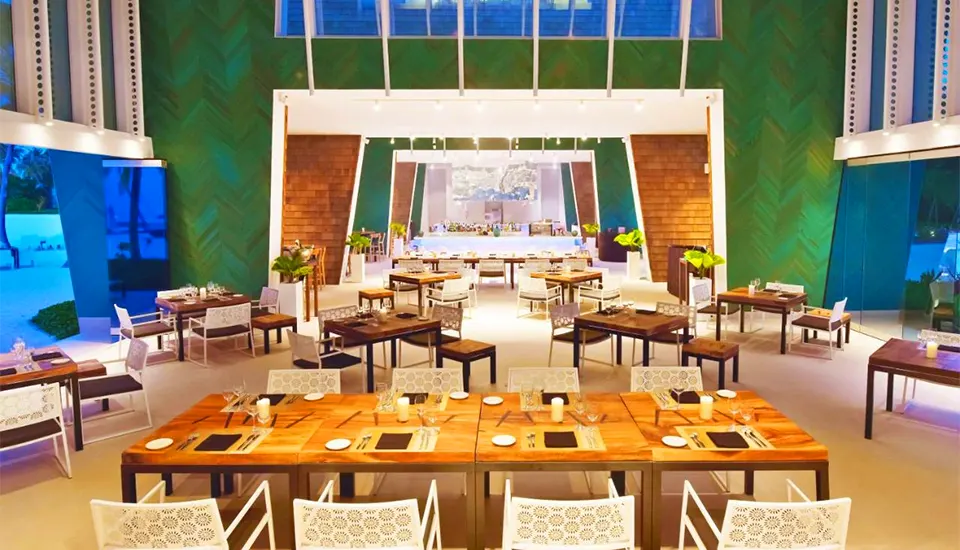 هتل کاندیمای مالدیو